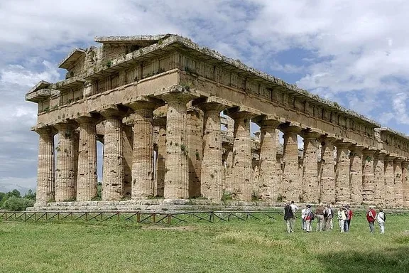 Tour of Paestum with Private Guide and Entrance Tickets