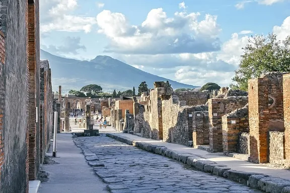 Tour of Pompeii & Wine Tasting on Vesuvius-15
