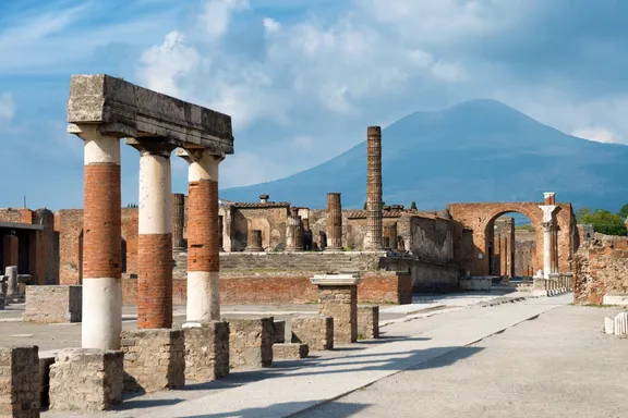 Tour of Pompeii with Private Guide & Skip-the-Line Tickets-5