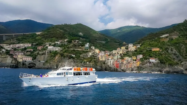 What Should You Know Before Booking the Ferry from Salerno to Positano for Your Amalfi Coast Trip?